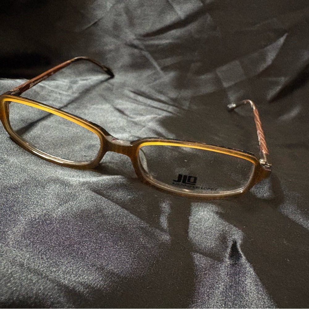 Jennifer Lopez Brown Glasses